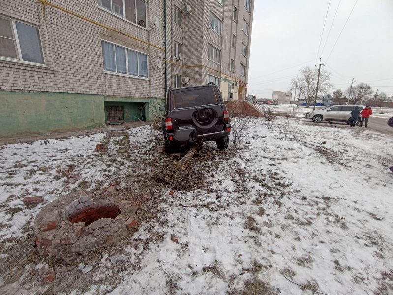 В Лебедяни пьяный местный житель совершил угон автомобиля